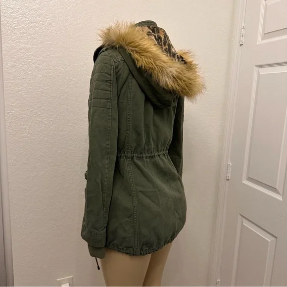 Express Olive Utility Jacket with Fur Trim - Picture 2 of 4